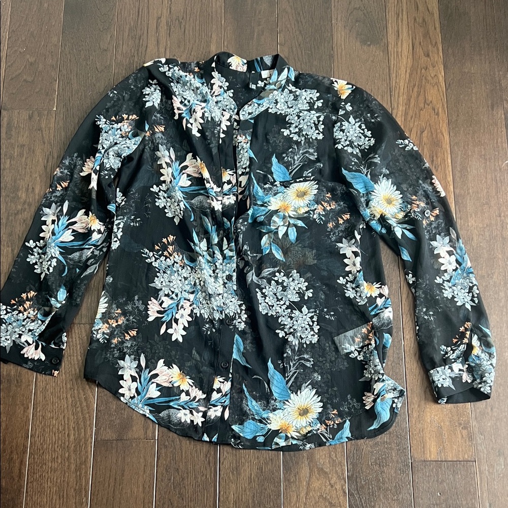 Kut from the Kloth Black Floral Button-Up Blouse with Blue and White Flowers
